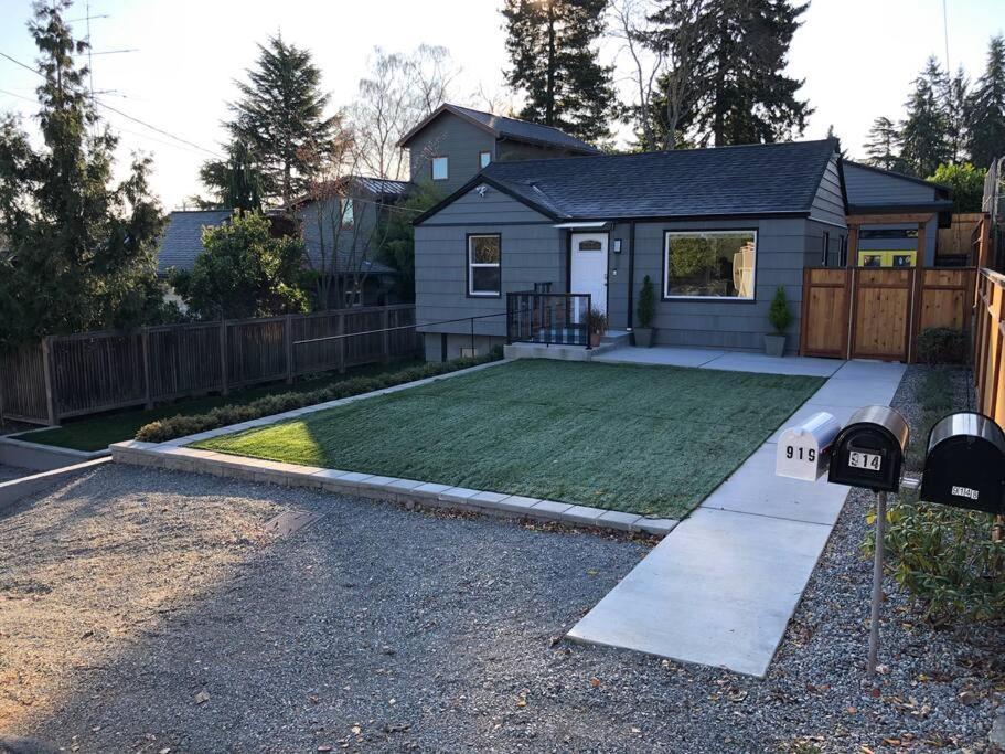 Cozy Crown Hill Carkeek Cottage W/3 Beds, Full Kitchen & Backyard In North Seattle Extérieur photo