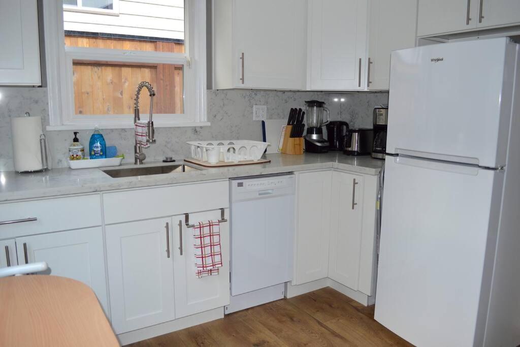 Cozy Crown Hill Carkeek Cottage W/3 Beds, Full Kitchen & Backyard In North Seattle Extérieur photo